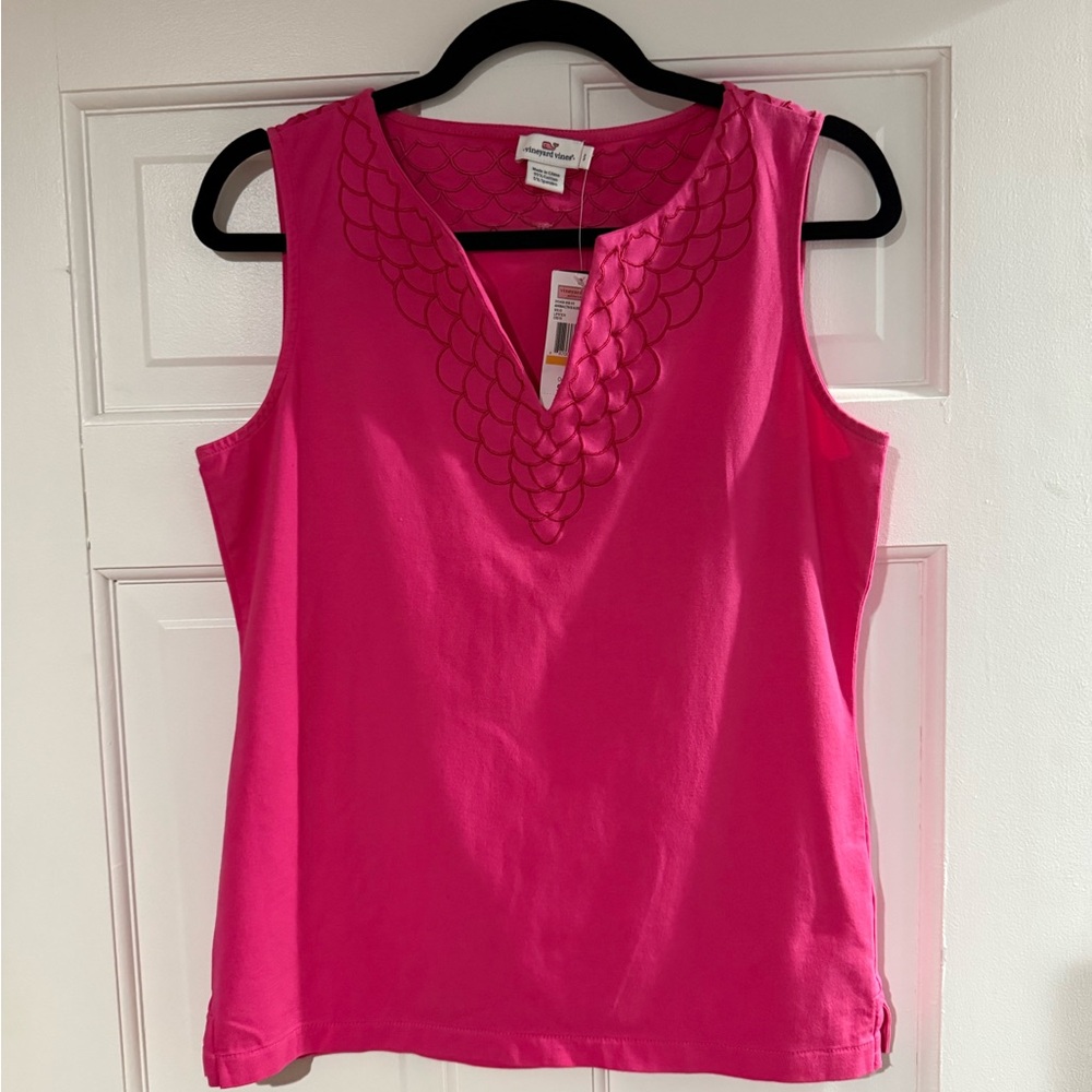Vineyard vines tank in lipstick- S New With Tags